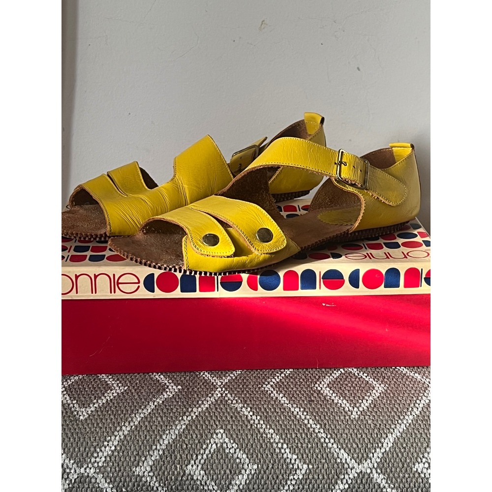 Vintage Leather Sandals Brazil Made Boho Buckle Flat Sandals Size 9